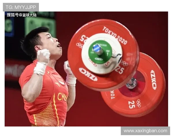 谌利军家里冰箱贴满训练计划，连娃哭都得卡点哄